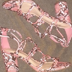 Justfab size 10 coral snake print heeled sandals silver hardware brand new